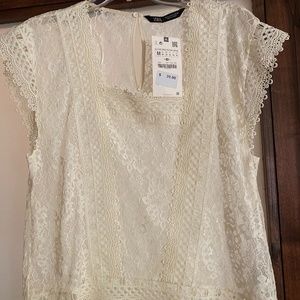 NWT ZARA TOP OFF WHITE COLOR SIZE M